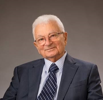 Юрий Оганесян